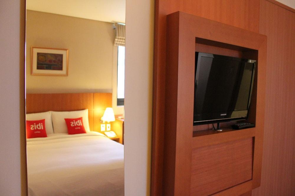 Hotel Ibis Ambassador Suwon Esterno foto