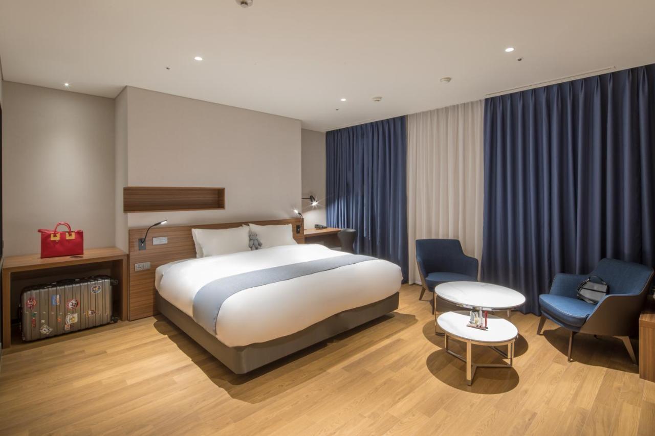 Hotel Ibis Ambassador Suwon Esterno foto