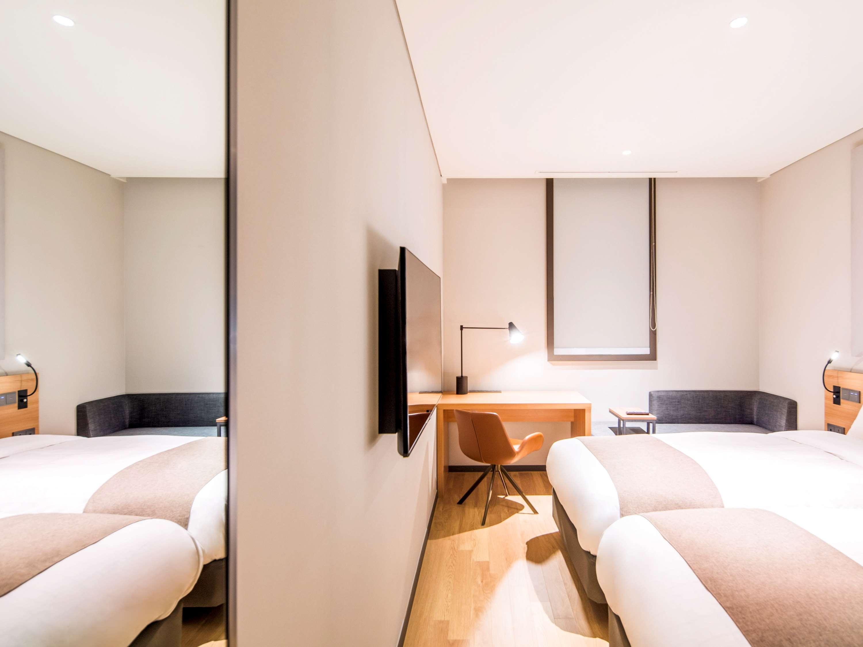 Hotel Ibis Ambassador Suwon Esterno foto