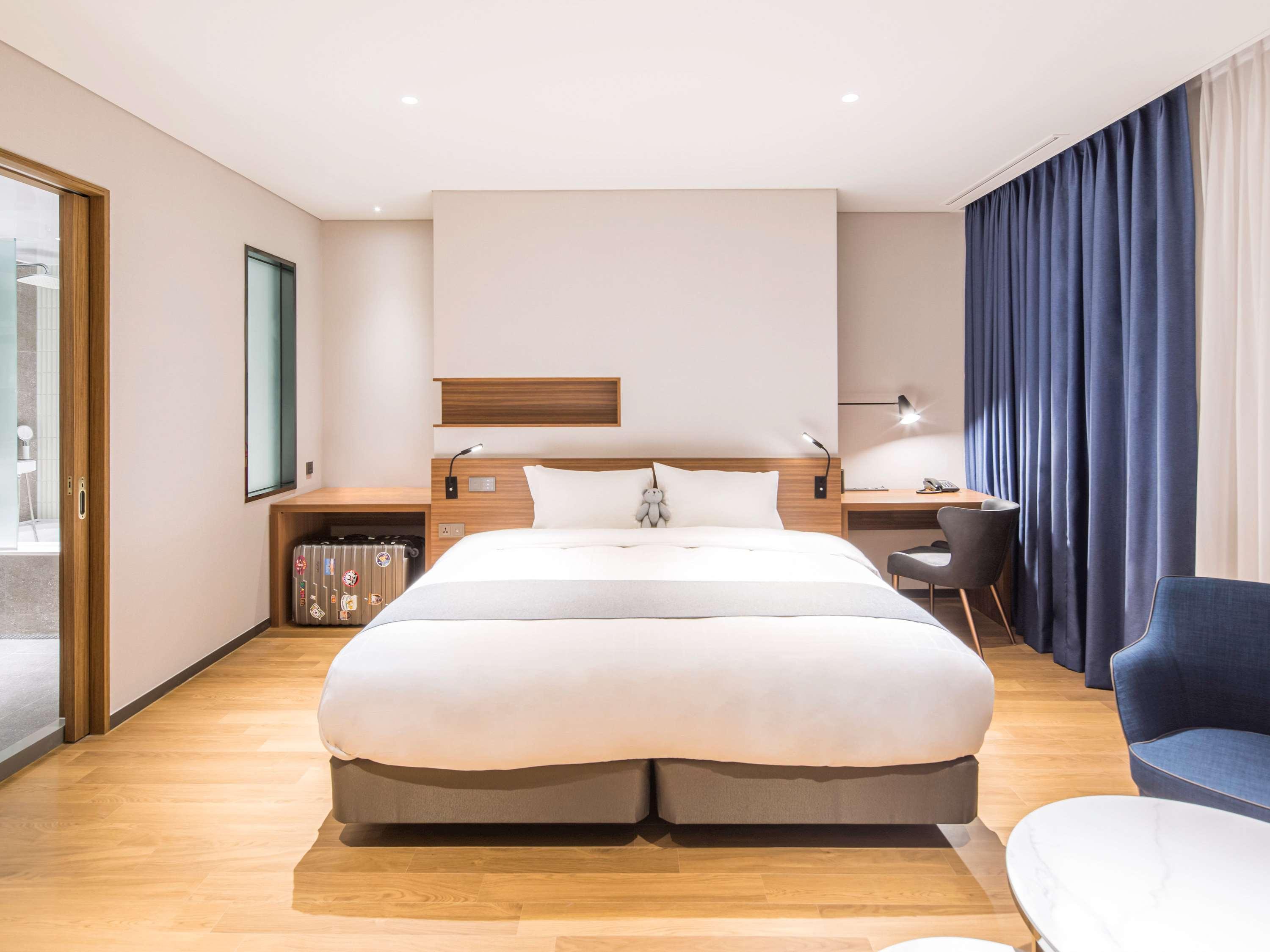 Hotel Ibis Ambassador Suwon Esterno foto