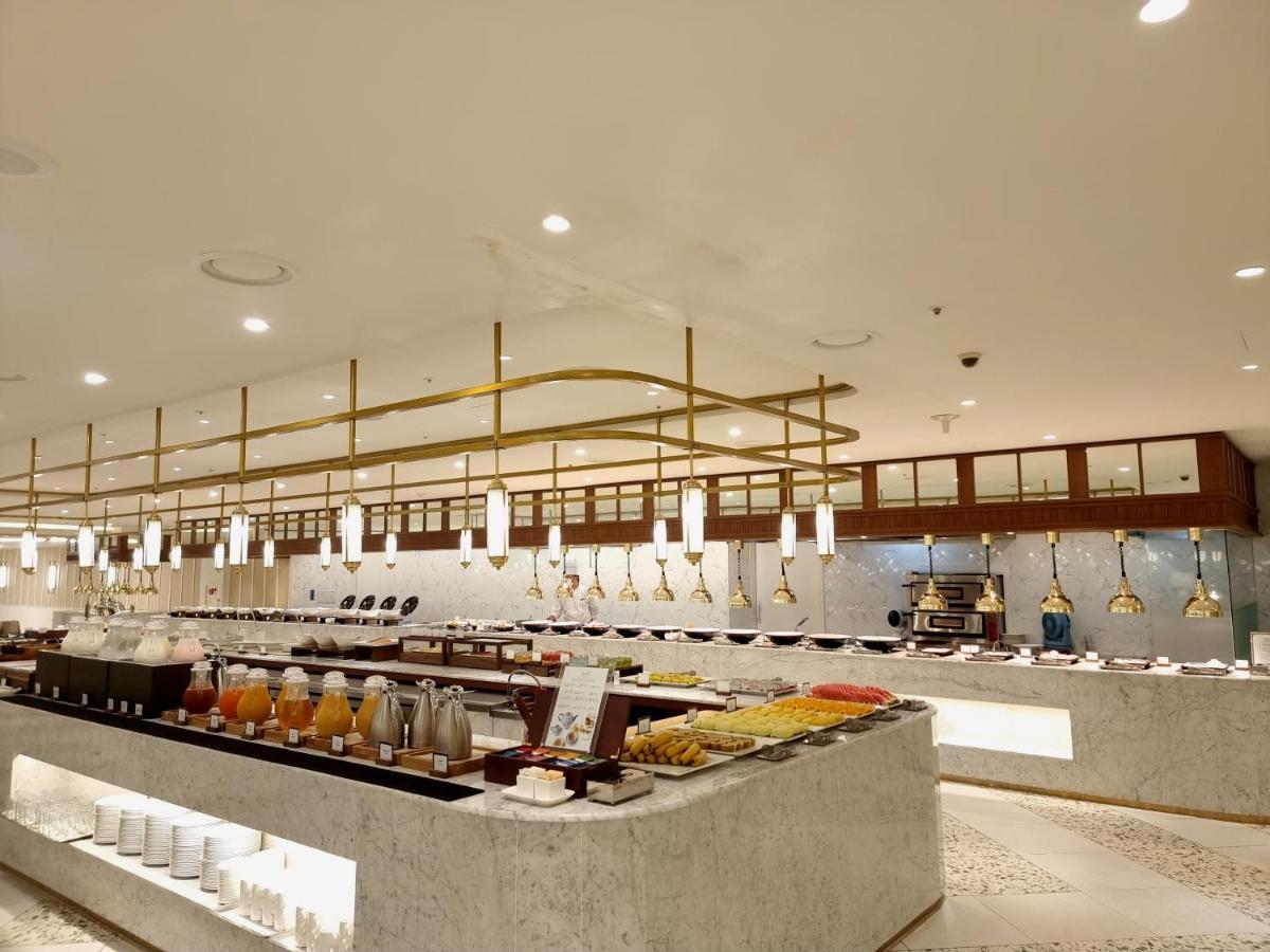 Hotel Ibis Ambassador Suwon Esterno foto