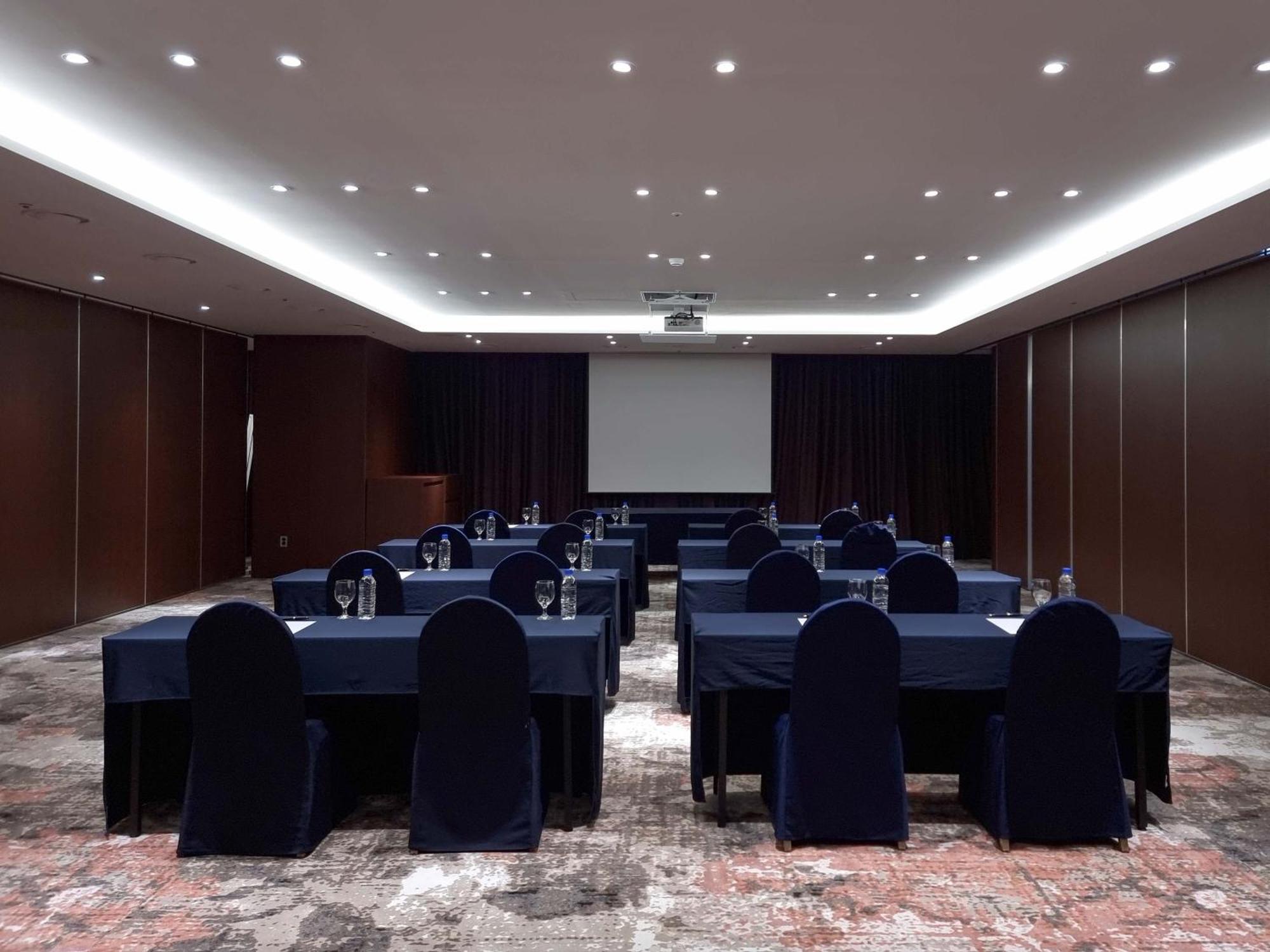 Hotel Ibis Ambassador Suwon Esterno foto
